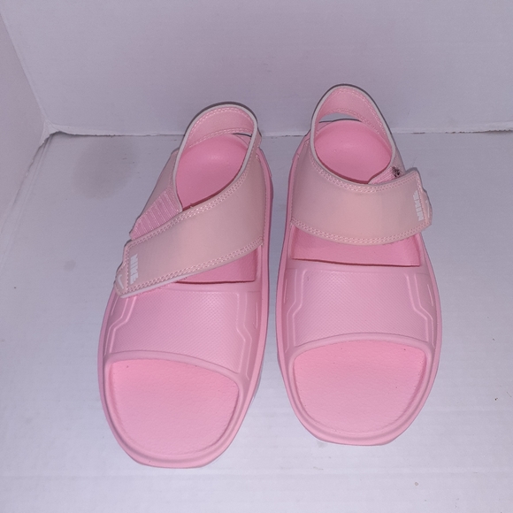 nike playscape sandals